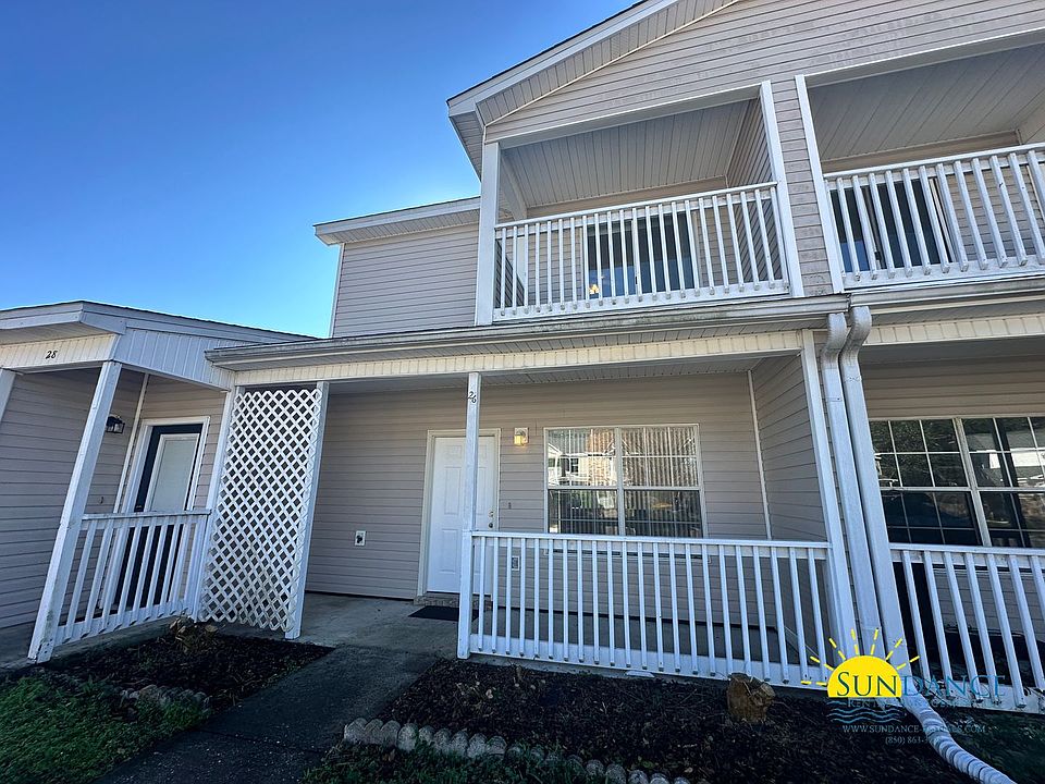 1st image of 26 Chatelaine Cir SE