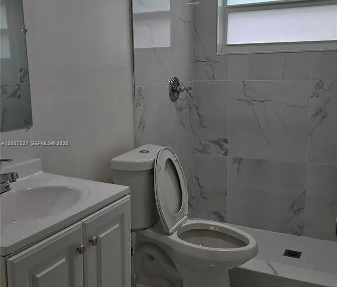 9200 E Bay Harbor Dr #1 — Photo 6