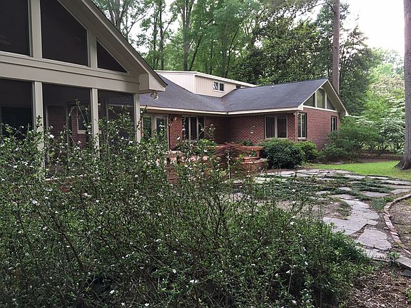4th image of 309 Granville Dr