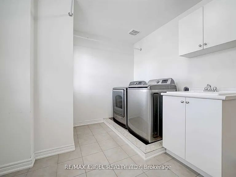 67 Alvin Curling Cres — Photo 22