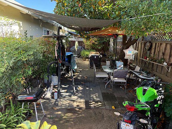 5th image of 1815 Woodland Ave