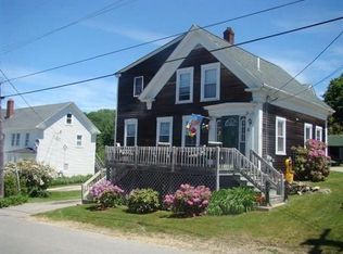 8 Yates St, Biddeford Pool, ME 04006