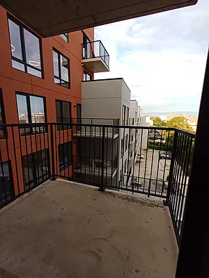 Rented by City Vista Inc | media 28