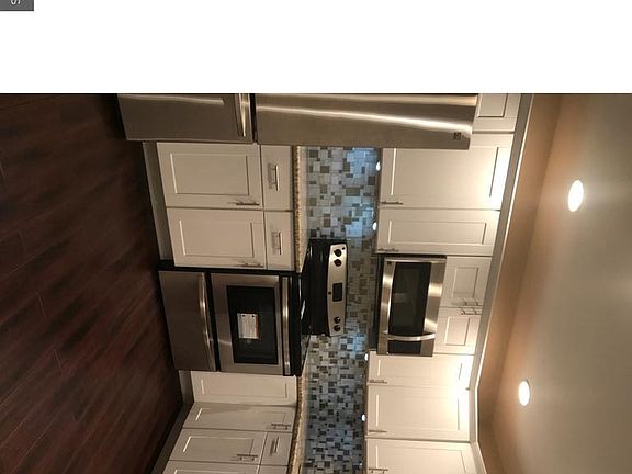 4th image of 330 N Red Lion Ter