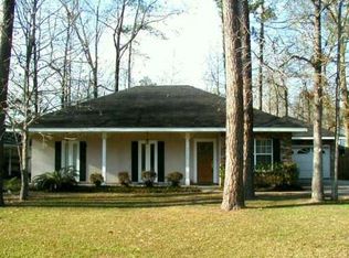 2006 Red Oak Ln, Mandeville, LA 70448