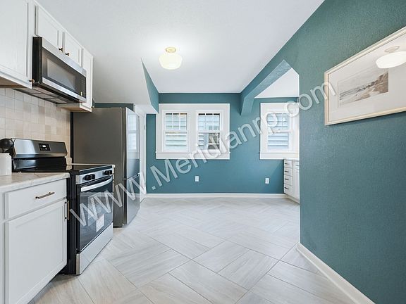 5th image of 931 Woodview Blvd