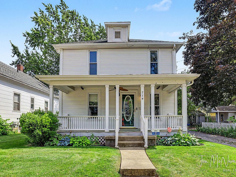 1st image of 714 Graceland St NE
