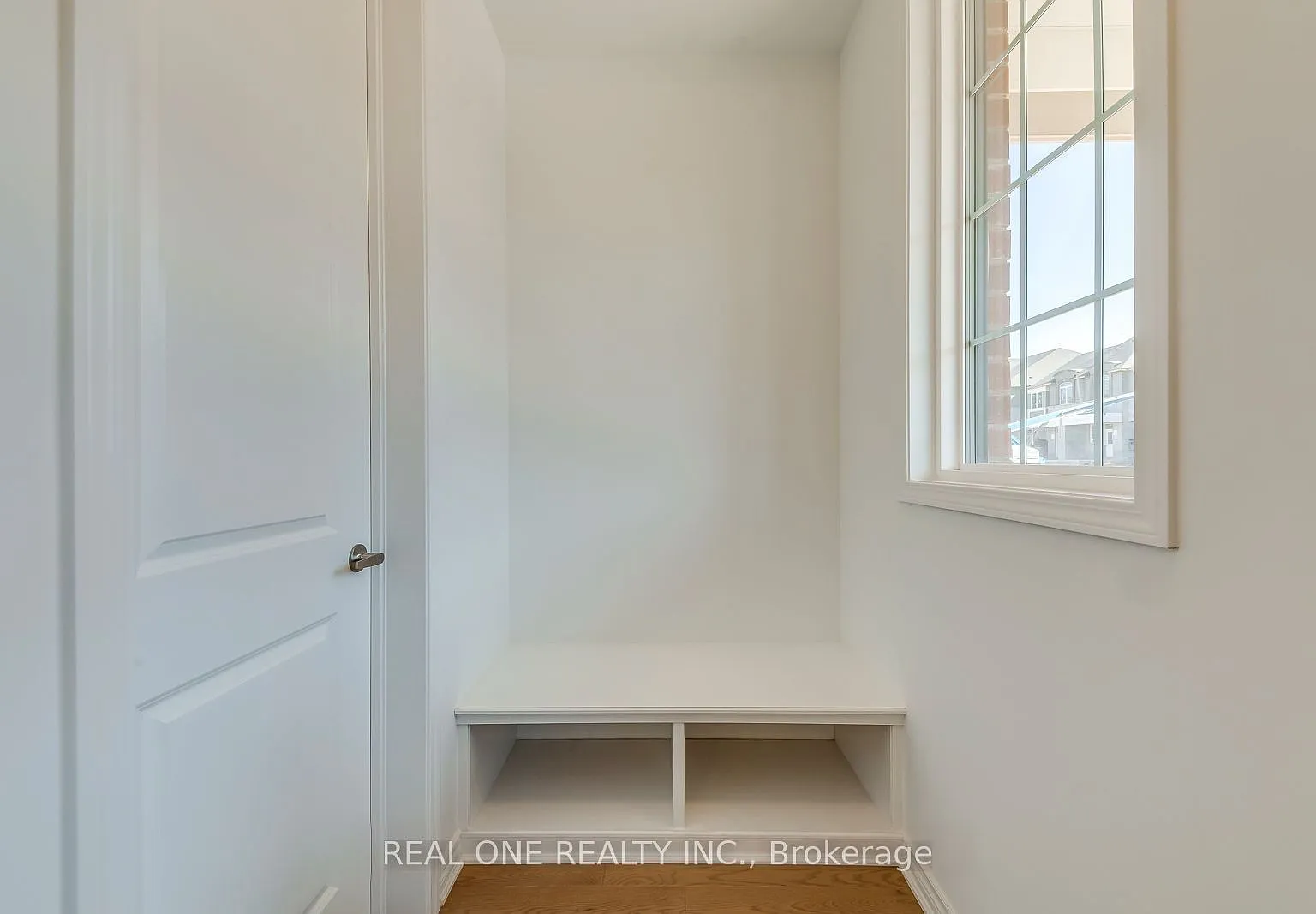 5 bed, $4,000 — Photo 4