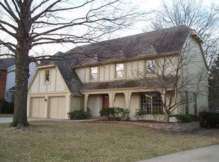 7606 Caenen Lake Rd, Lenexa, KS 66216