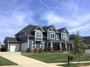 2878 Creekview Dr, Waxhaw, NC 28173