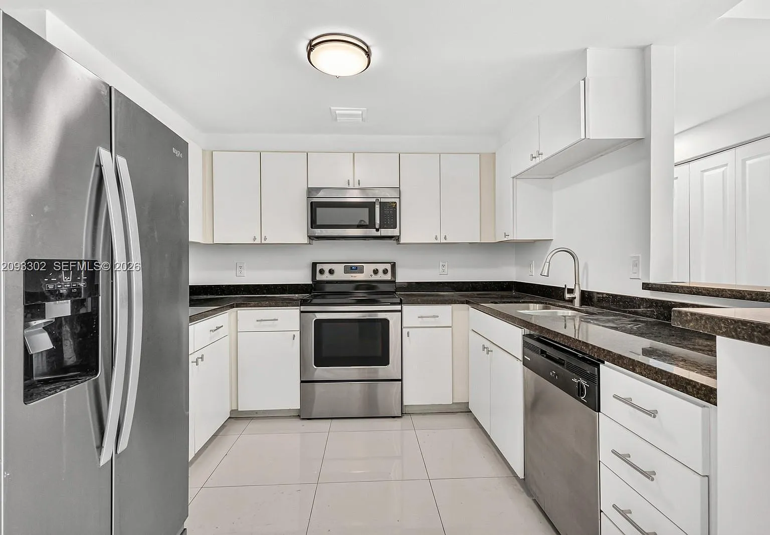 Vue At Brickell Condo — Photo 2