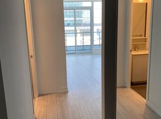 5 Buttermill Ave #802, Vaughan, ON L4K 4Z4