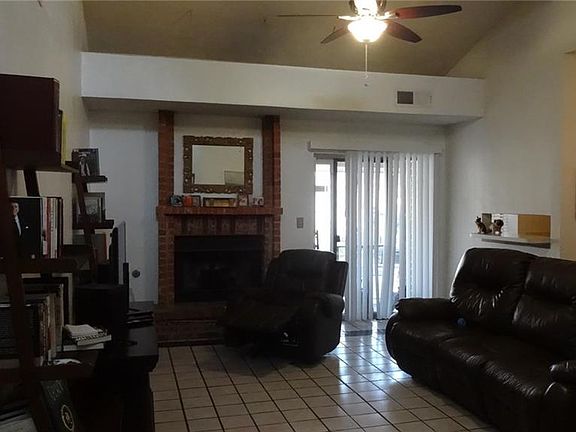 5th image of 11764 Jennifer Dr