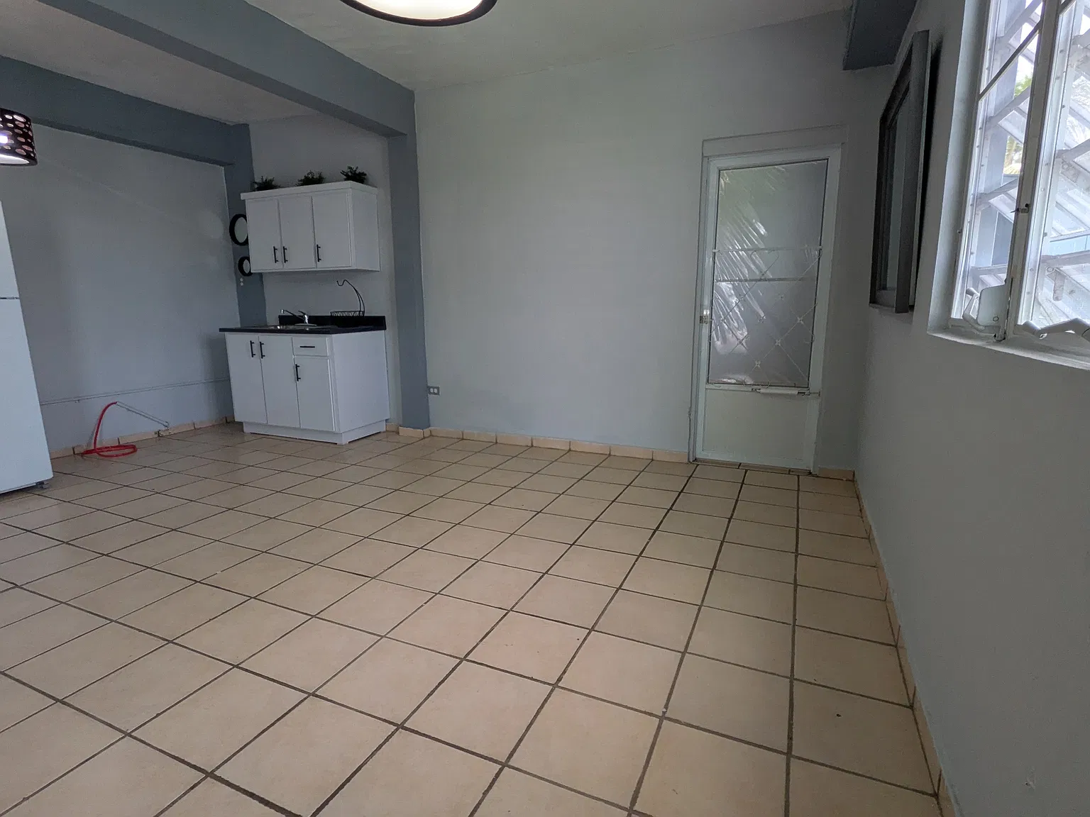 2 bed, $1,000 — Photo 3