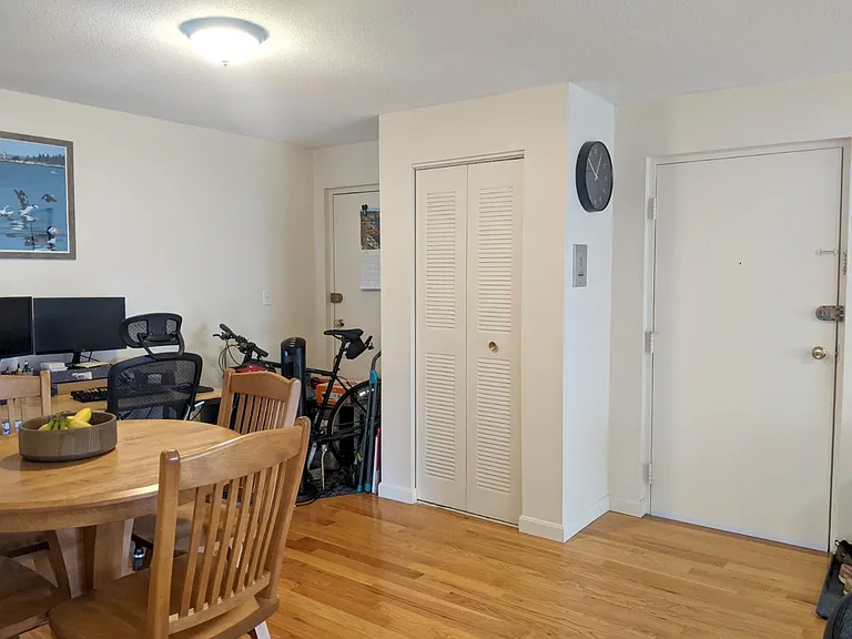 12 Cameron Ave #11 — Photo 4