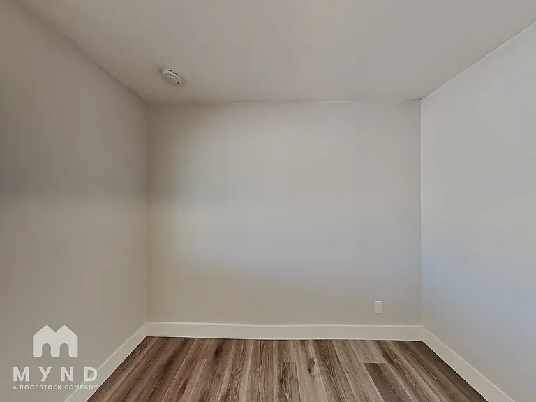 5494 Northridge Ln — Photo 16