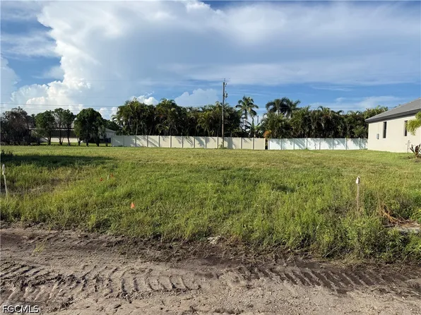 3408 Ceitus Pkwy, Cape Coral, FL 33991