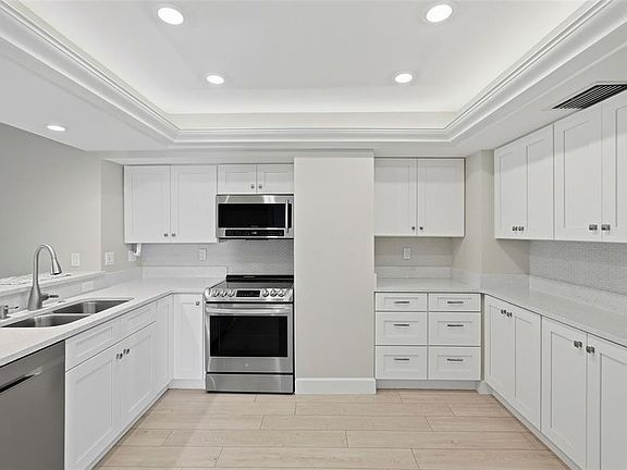 5th image of 1100 PINELLAS BAYWAY S #G2