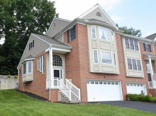 454 Hillside Dr, Mountville, PA 17554