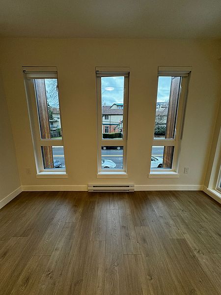 Surrey Apartment for rent - 1 Bedroom — photo 17