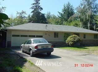202 30th Ave SW, Puyallup, WA 98373