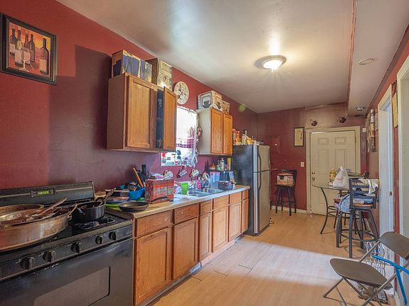 3rd image of 5629 S Ashland Ave