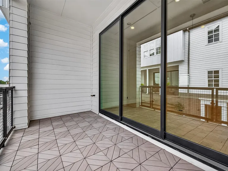 2218 Lou Ellen Ln #C — Photo 13