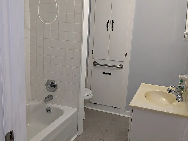 138 Governors View Rd #A — Photo 6