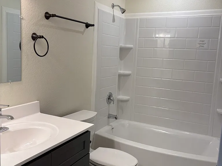 234 W Princeton Ave — Photo 4