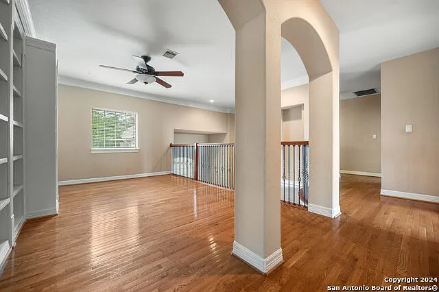 410 Cadence Hl — Photo 17