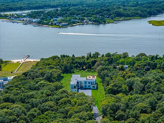 5th image of 36 Old Neck Rd S