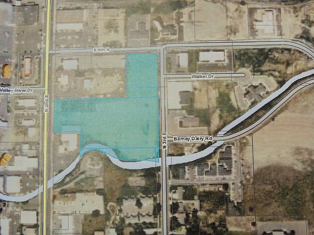 1st image of 328 N 2nd E