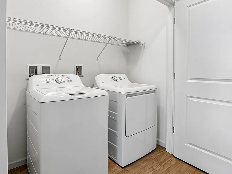 Park West Apartments — Photo 49