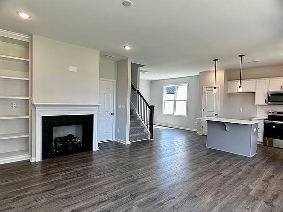 292 MH interior 3_09112024