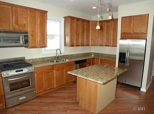 5th image of 4109 W Newport Ave
