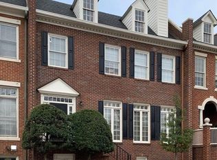 28 Lenox Pointe NE, Atlanta, GA 30324