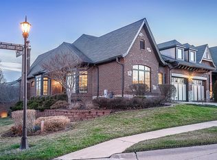 528 Upper Conway Cir, Chesterfield, MO 63017