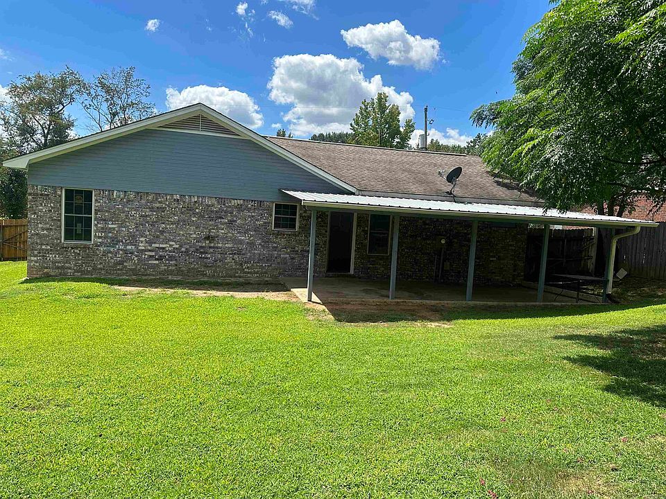 808 Walnut St, Dardanelle, AR 72834 Zillow
