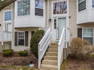 508 E Victoria Cir, North Aurora, IL 60542