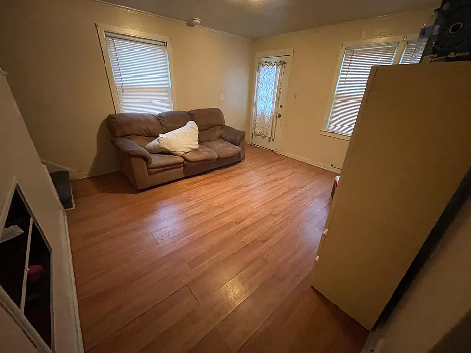 337 Hemlock Dr