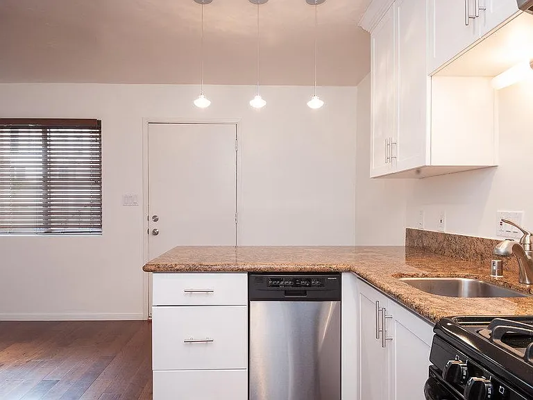 1066 Turquoise St #8 — Photo 6