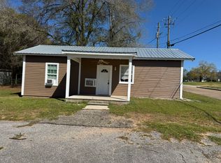 144 James St, Ozark, AL 36360