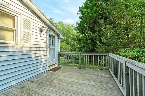 5th image of 3 Susan Dr