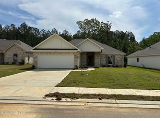 965 Riverside Ln, Pearl, MS 39208