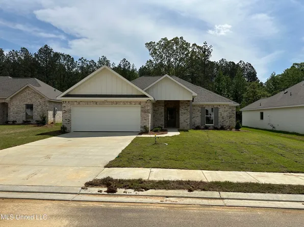 965 Riverside Ln, Pearl, MS 39208