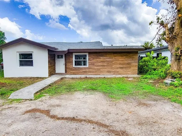 216 NE 160th St, Miami, FL 33162