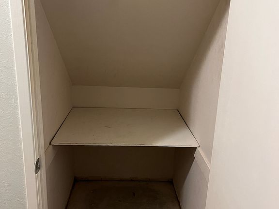 3rd image of 4006 Pasadena Pl NE APT 2