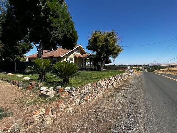 4th image of 10109 Rd 264