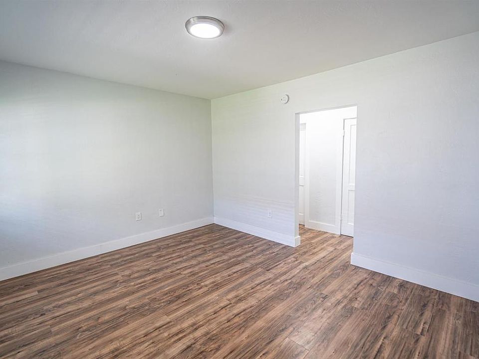 1st image of 433 NE 82nd St Unit 3-433-03
