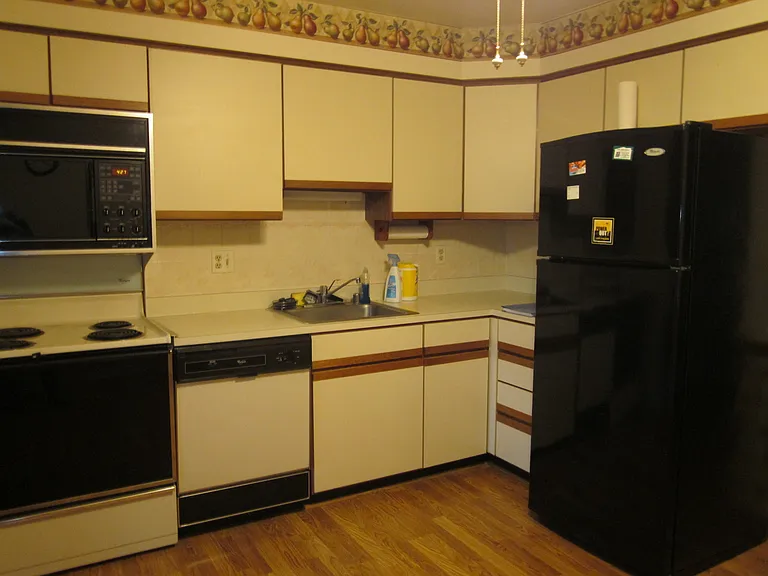 4 Brooking Ct #302 — Photo 6